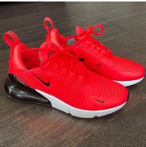 Nike Air Max 270 7.5 Woman